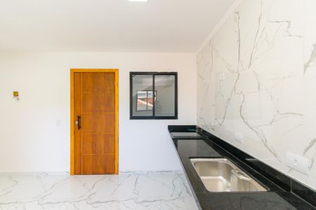 Cozinha  de apartamento para alugar com 1 quarto, 27m² em Vila Celeste, São Paulo