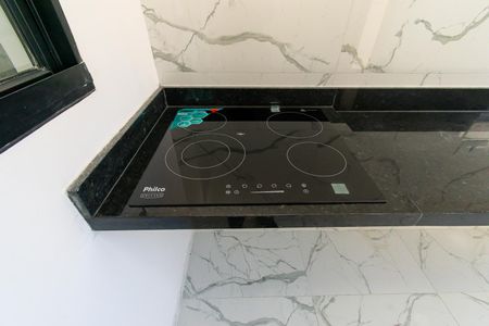 Cozinha de apartamento para alugar com 1 quarto, 27m² em Vila Celeste, São Paulo