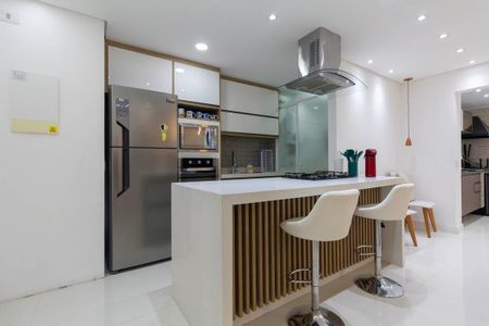 Cozinha de apartamento para alugar com 2 quartos, 84m² em Vila Carrão, São Paulo