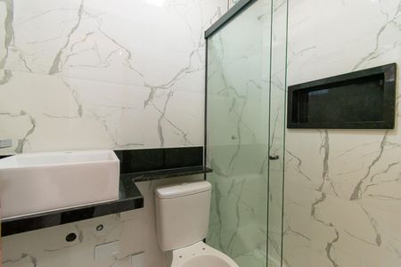Banheiro de apartamento para alugar com 1 quarto, 27m² em Vila Celeste, São Paulo