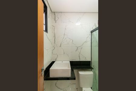 Banheiro de apartamento para alugar com 1 quarto, 27m² em Vila Celeste, São Paulo
