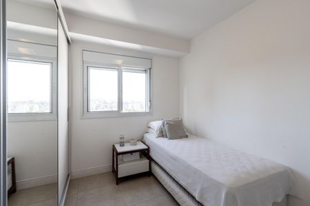 Apartamento à venda com 124m², 2 quartos e 3 vagas Apartamento à venda com 124m², 2 quartos e 3 vagasQuarto