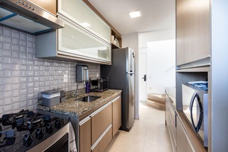 Apartamento à venda com 124m², 2 quartos e 3 vagas Apartamento à venda com 124m², 2 quartos e 3 vagasCozinha