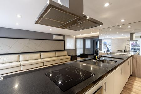 Apartamento à venda com 124m², 2 quartos e 3 vagas Apartamento à venda com 124m², 2 quartos e 3 vagasÁrea comum