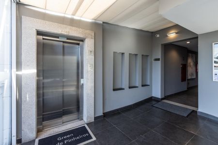 Apartamento à venda com 124m², 2 quartos e 3 vagas Apartamento à venda com 124m², 2 quartos e 3 vagasÁrea comum