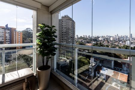 Apartamento à venda com 124m², 2 quartos e 3 vagas Apartamento à venda com 124m², 2 quartos e 3 vagasVaranda da Sala de jantar