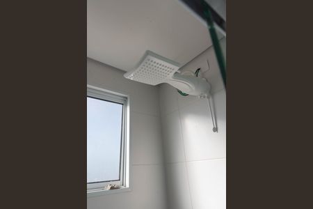 Banheiro de apartamento à venda com 2 quartos, 48m² em Cidade Satélite Íris, Campinas