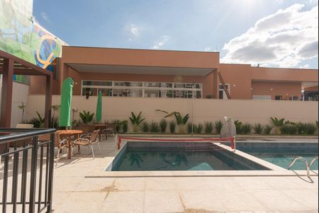 Apartamento à venda com 48m², 2 quartos e 1 vaga Apartamento à venda com 48m², 2 quartos e 1 vagaÁrea comum - Piscina