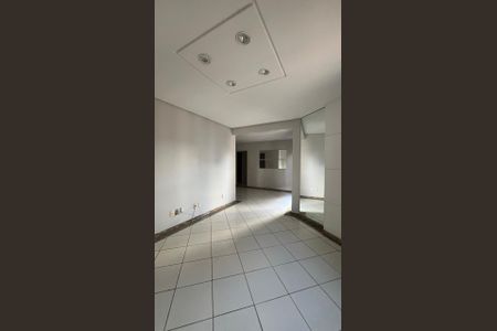 Sala de apartamento para alugar com 3 quartos, 110m² em Santa Maria, Uberlândia
