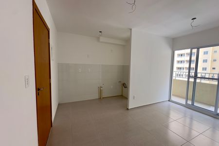Sala & Cozinha de apartamento à venda com 2 quartos, 47m² em Bairro Alto, Curitiba