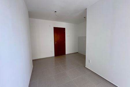 Sala de apartamento à venda com 2 quartos, 47m² em Bairro Alto, Curitiba