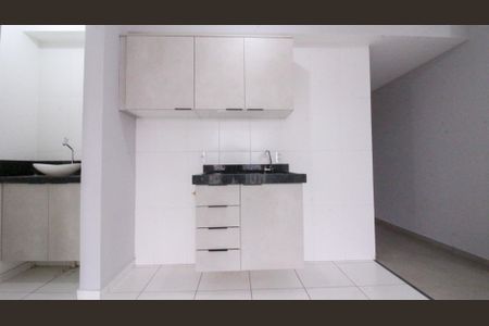 Apartamento para alugar com 2 quartos, 39m² em Jardim Maringa, São Paulo