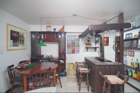 Casa para alugar com 208m², 4 quartos e 2 vagasSala de Jogos