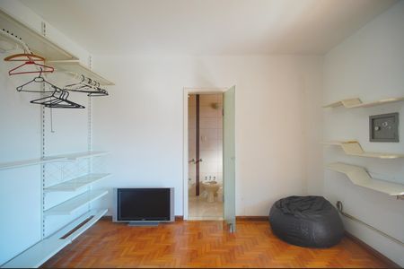 Casa para alugar com 208m², 4 quartos e 2 vagasSuíte
