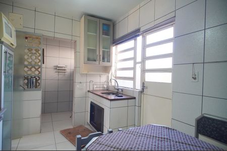 Casa para alugar com 208m², 4 quartos e 2 vagasCozinha
