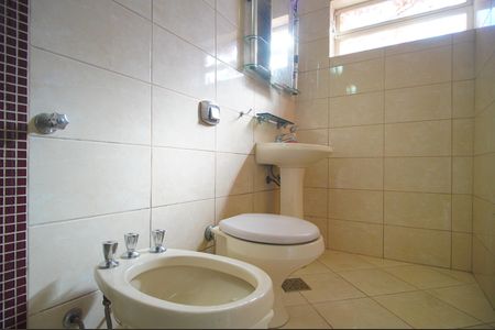 Casa para alugar com 208m², 4 quartos e 2 vagasBanheiro da Suíte