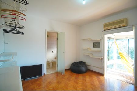 Casa para alugar com 208m², 4 quartos e 2 vagasSuíte