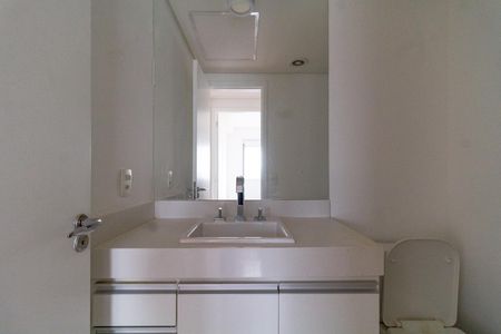 Apartamento para alugar com 62m², 2 quartos e 2 vagas Apartamento para alugar com 62m², 2 quartos e 2 vagasBanheiro da Suíte