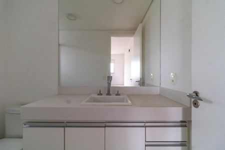 Apartamento para alugar com 62m², 2 quartos e 2 vagas Apartamento para alugar com 62m², 2 quartos e 2 vagasBanheiro