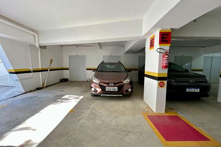 Garagem de apartamento para alugar com 1 quarto, 56m² em João Paulo, Florianópolis