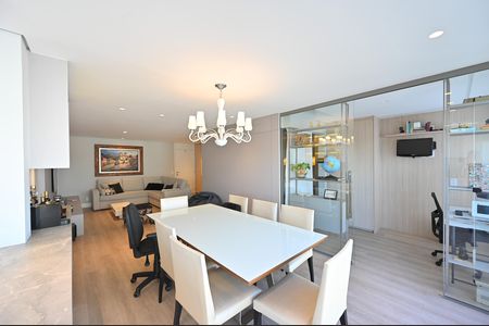 Apartamento à venda com 165m², 4 quartos e 2 vagasSala