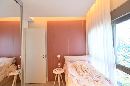 Apartamento à venda com 165m², 4 quartos e 2 vagasSuíte 2