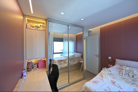 Apartamento à venda com 165m², 4 quartos e 2 vagasSuíte 2