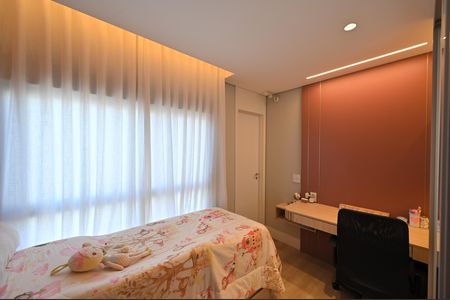 Apartamento à venda com 165m², 4 quartos e 2 vagasSuíte 2