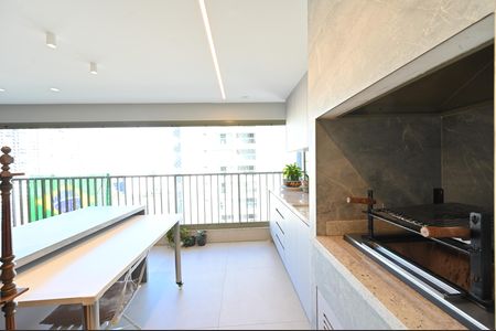 Apartamento à venda com 165m², 4 quartos e 2 vagasVaranda Gourmet