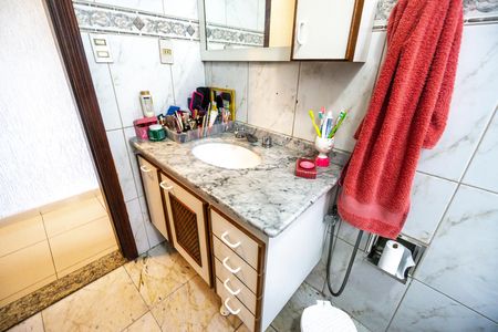 Casa à venda com 450m², 3 quartos e 3 vagas Casa à venda com 450m², 3 quartos e 3 vagasPia