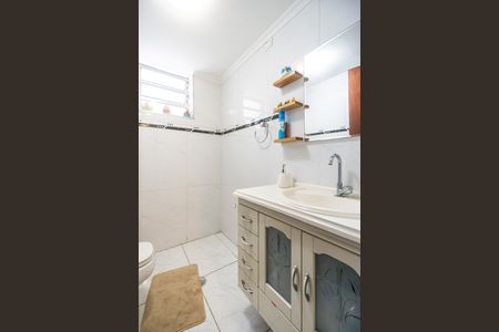 Casa à venda com 450m², 3 quartos e 3 vagas Casa à venda com 450m², 3 quartos e 3 vagasBanheiro social 03