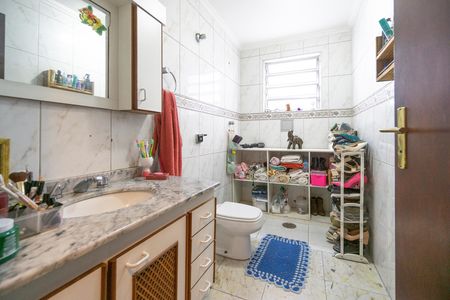 Casa à venda com 450m², 3 quartos e 3 vagas Casa à venda com 450m², 3 quartos e 3 vagasBanheiro da suíte 02