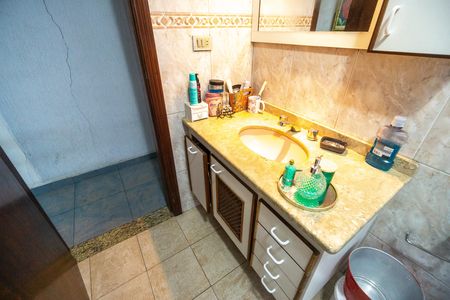 Casa à venda com 450m², 3 quartos e 3 vagas Casa à venda com 450m², 3 quartos e 3 vagasPia
