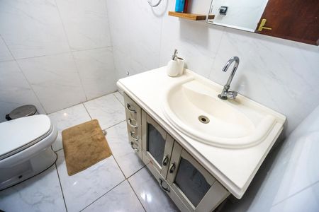 Casa à venda com 450m², 3 quartos e 3 vagas Casa à venda com 450m², 3 quartos e 3 vagasPia