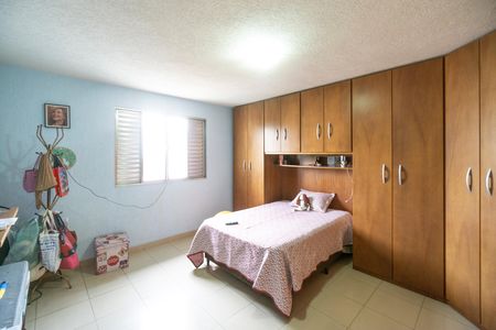 Casa à venda com 450m², 3 quartos e 3 vagas Casa à venda com 450m², 3 quartos e 3 vagasSuíte 02