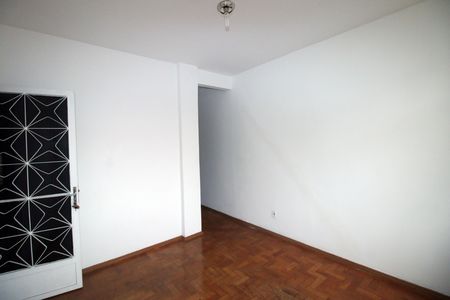 Sala de apartamento para alugar com 3 quartos, 65m² em Olaria, Rio de Janeiro