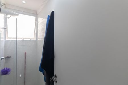 Banheiro de apartamento para alugar com 2 quartos, 39m² em Vila Santos, São Paulo