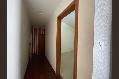 Casa para alugar com 600m², 4 quartos e 3 vagasCorredor
