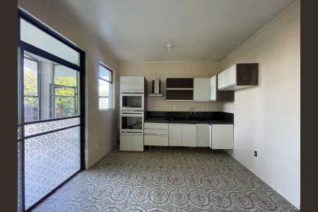 Casa para alugar com 600m², 4 quartos e 3 vagasCozinha