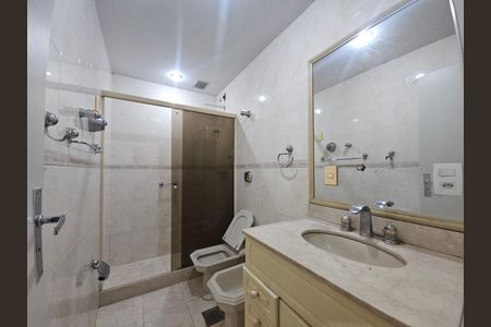 Apartamento para alugar com 68m², 2 quartos e 1 vaga Apartamento para alugar com 68m², 2 quartos e 1 vagaBanheiro