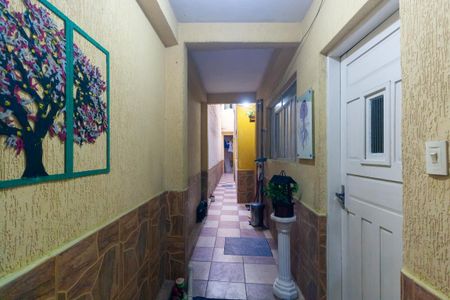 Casa à venda com 199m², 3 quartos e 2 vagas Casa à venda com 199m², 3 quartos e 2 vagasCorredor