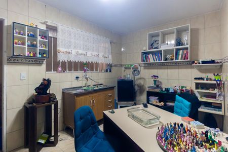 Casa à venda com 199m², 3 quartos e 2 vagas Casa à venda com 199m², 3 quartos e 2 vagasEscritório