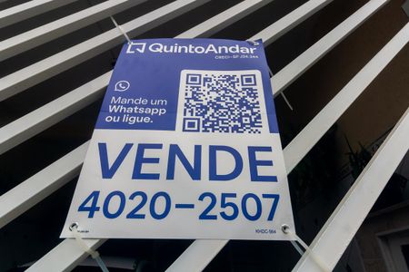 Casa à venda com 199m², 3 quartos e 2 vagas Casa à venda com 199m², 3 quartos e 2 vagasPlaca