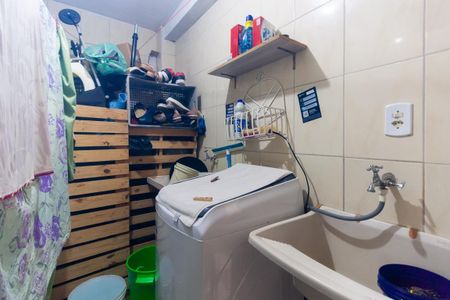 Casa à venda com 199m², 3 quartos e 2 vagas Casa à venda com 199m², 3 quartos e 2 vagasCasa 2 - Área de Serviço