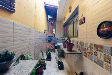 Casa à venda com 199m², 3 quartos e 2 vagas Casa à venda com 199m², 3 quartos e 2 vagasÁrea externa