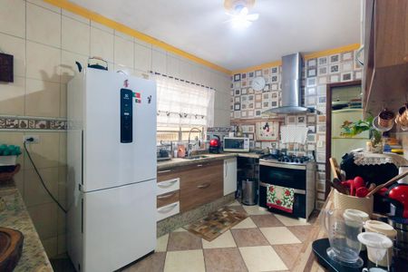Casa à venda com 199m², 3 quartos e 2 vagas Casa à venda com 199m², 3 quartos e 2 vagasCozinha