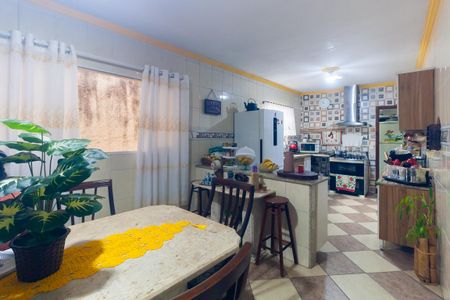 Casa à venda com 199m², 3 quartos e 2 vagas Casa à venda com 199m², 3 quartos e 2 vagasCozinha
