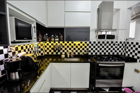 Apartamento à venda com 110m², 3 quartos e sem vagaCozinha