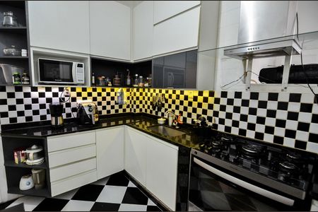 Apartamento à venda com 110m², 3 quartos e sem vagaCozinha