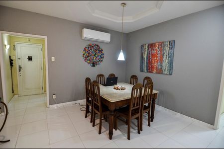 Apartamento à venda com 110m², 3 quartos e sem vagaSala